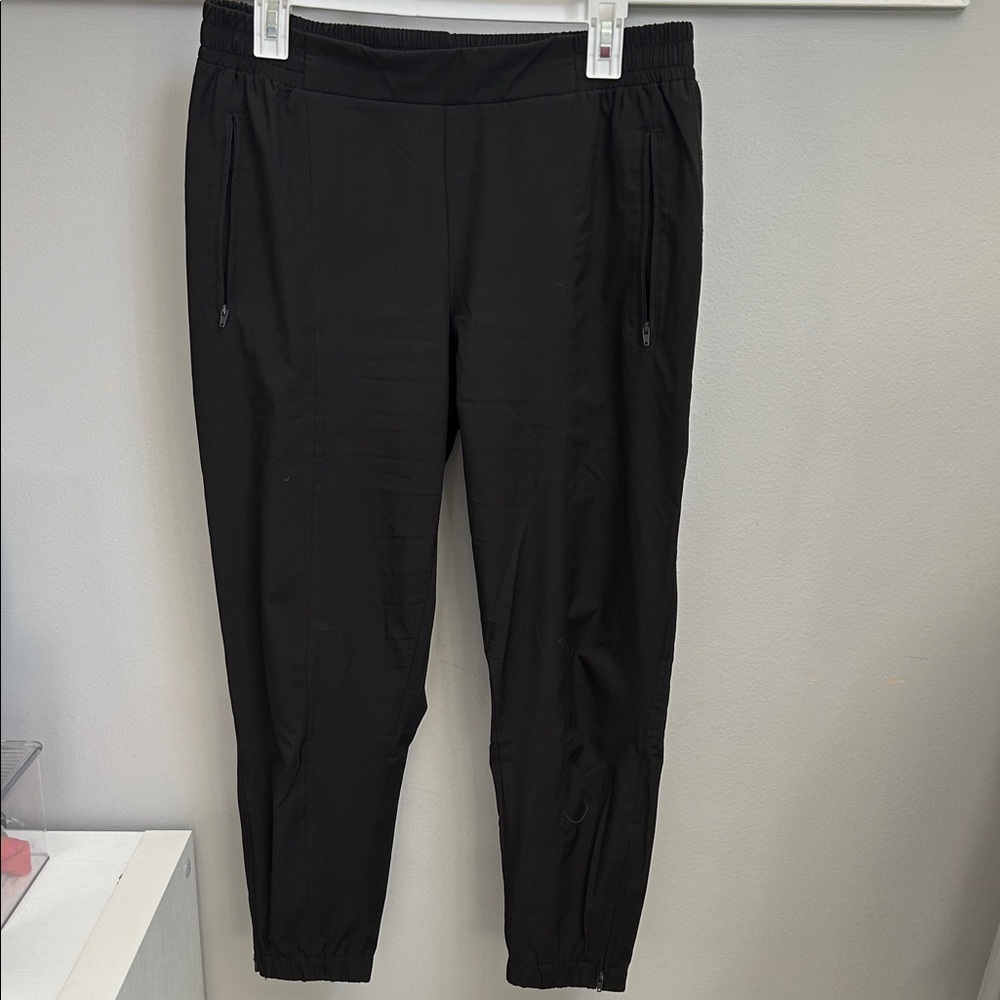 Old Navy Women's Sleek Black Joggers